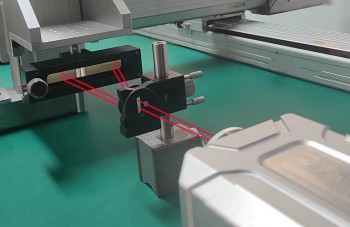 直線度_副本_副本.jpg 直線度_副本_副本.jpg